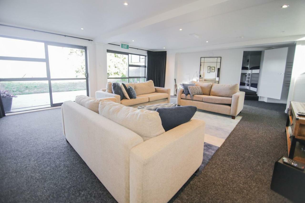 Lakeview Karapiro Lodge *